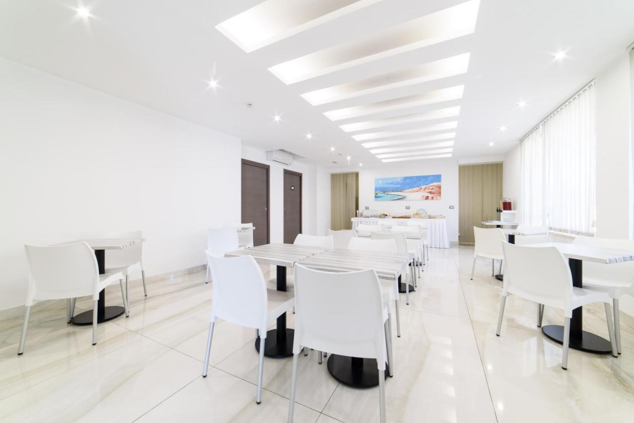 La Mela Hotel