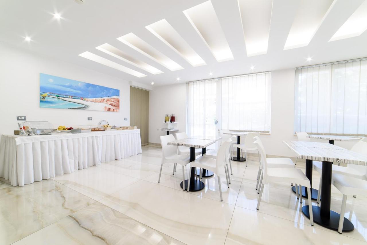La Mela Hotel 3*