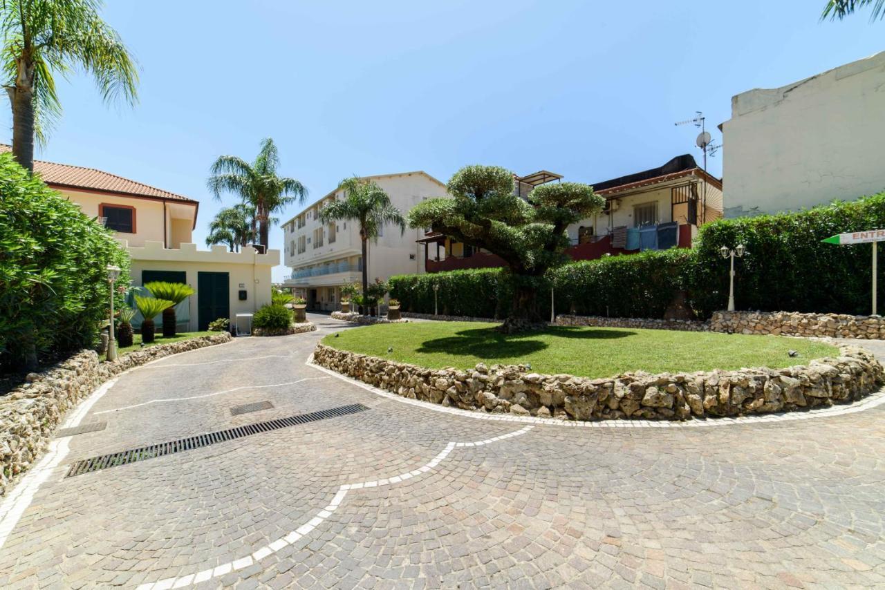 Hotel La Mela 3*