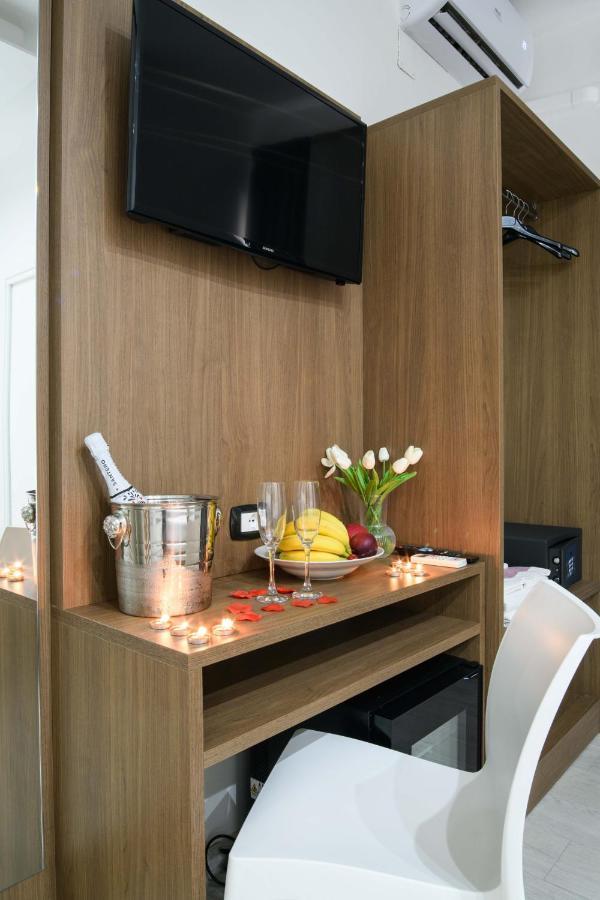La Mela Hotel 3*